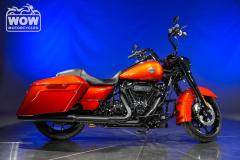 2025-Harley-Davidson®-FLHRXS-ROAD-KING-SPECIAL